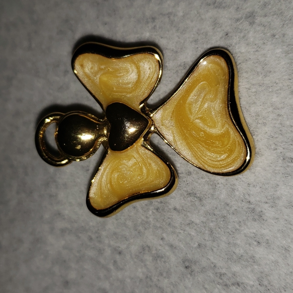 Vintage Camco Angel pin